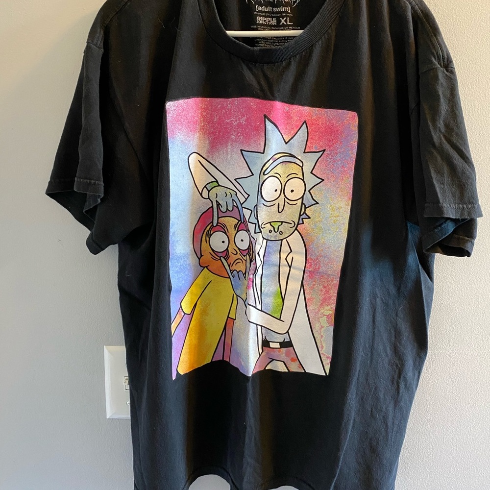Rick and Morty tee men’s size XL